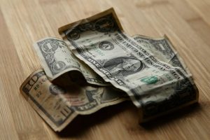 Can Damaged Money Be Exchanged at a Money Changer?